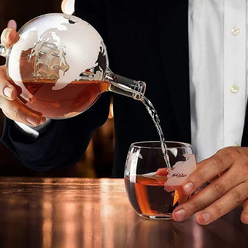 Decanter Globe Set - Set Decanter per Whisky a Forma