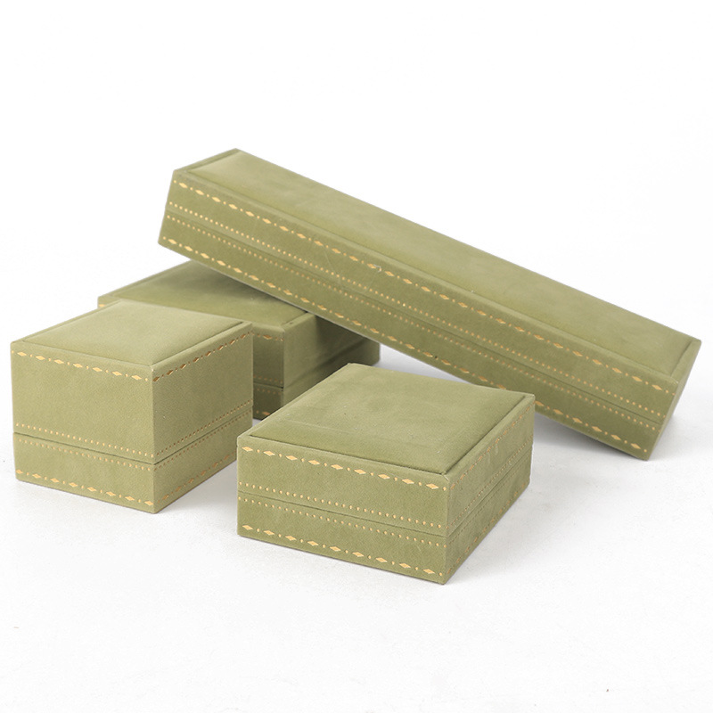 Scatola Portagioie in Velluto  - Bar Cart Gold recensione e prezzo