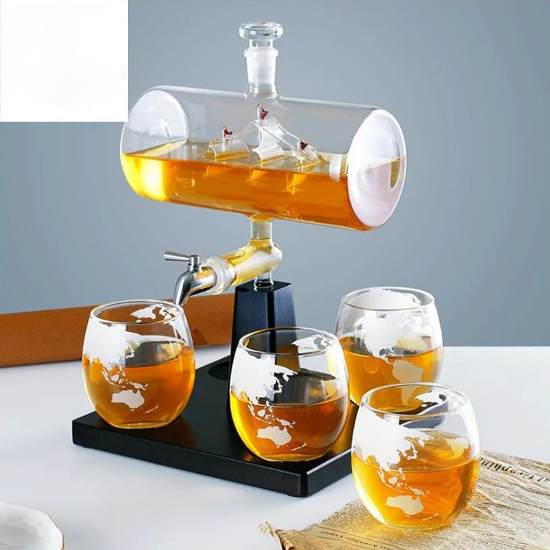Decanter per whisky con forma  - Decanter Globe Set recensione e prezzo
