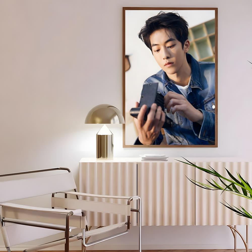 Male Star N_nam J_joo Hyuk Pos - Home Bar And Theater recensione e prezzo